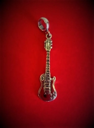 muzyczna_biżuteria_srebrny_wisiorek_gitara_elektryczna_les_paul_silver_lp_1_1.jpg