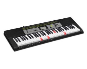Casio LK-135 keyboard z podświetlaną klawiaturą