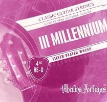 Medina Artigas struna D4 do gitary klasycznej.JPG